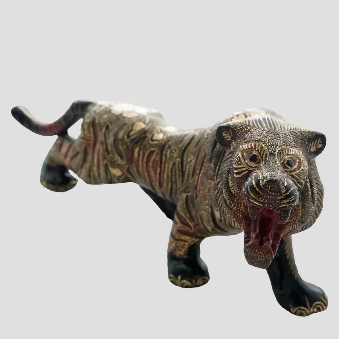 Beautiful Brass Leopard Idol for Courage & Strength