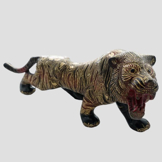 Beautiful Brass Leopard Idol for Courage & Strength