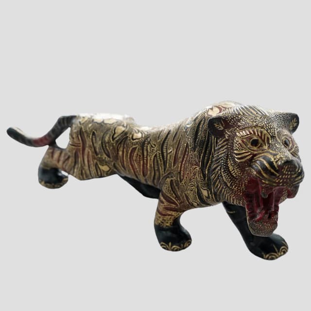 Beautiful Brass Leopard Idol for Courage & Strength